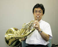 �y���T��