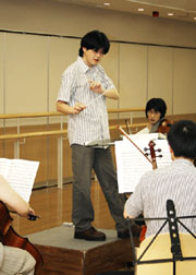 ���J������