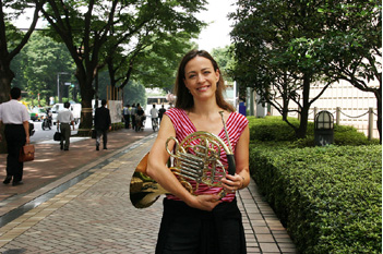 �T���E�E�B���X