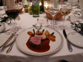 ���C���f�B�b�V���͎q���̃\�e�[