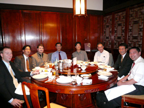 �w���}�����A�p���N���b�c�����