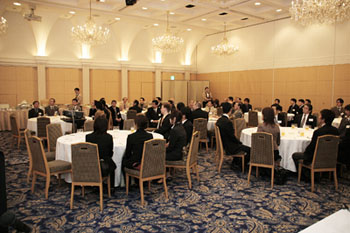 �p�[�e�B�[���i