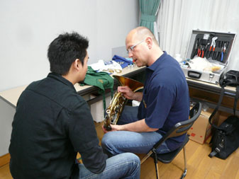 �Q���҂ЂƂ�ЂƂ�̊y��𒚔J�Ƀ`�F�b�N�B