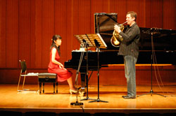 �L���q�i�[�s�I���t�F�I�̒Q���t�̃��n�[�T�����i�B�x������o�������s�A�m�����ɔ��������邽�߁A���t�ʒu���d�v�ƂȂ�