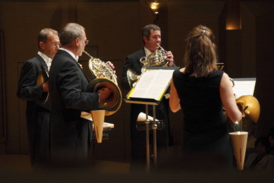 10��8���ɓ����E���q�z�[���ōs�Ȃ�ꂽ�R���T�[�g�̗l�q�B �i�����q�z�[���^�B�e�F���c�֎j�j