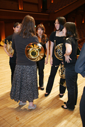 �x�e���Ԃɂ͒���BPHQ�̃����o�[�Ɏ��₷�邱�Ƃ�