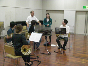 ������͓�������̊w�������@�����h���t�����b�X���B�������A���y�I�ɍׂ��ȕ����܂œ˂�����ł���