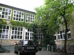 ����e���񂾍H�[�𗣂�邱�ƂɂȂ�܂���