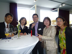 ���Z�v�V������A�c�ƕ����փ��}������Ƃ̋L�O�ʐ^