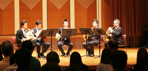 �f���炵�����t�̑����������ł��A�ЂƂ��푧�̍������A���T���u����������NHK�����y�c�z�����Z�N�V����