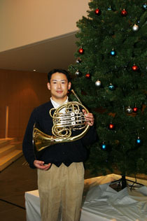 �����L����