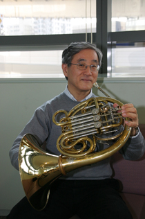 �R����`����