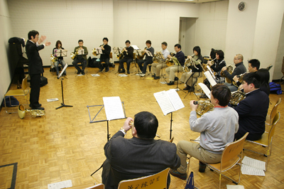 �H�c�z�����N���u