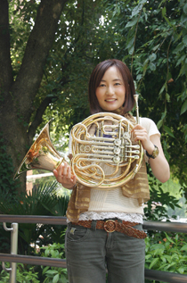 ���q������