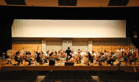 ���K���i